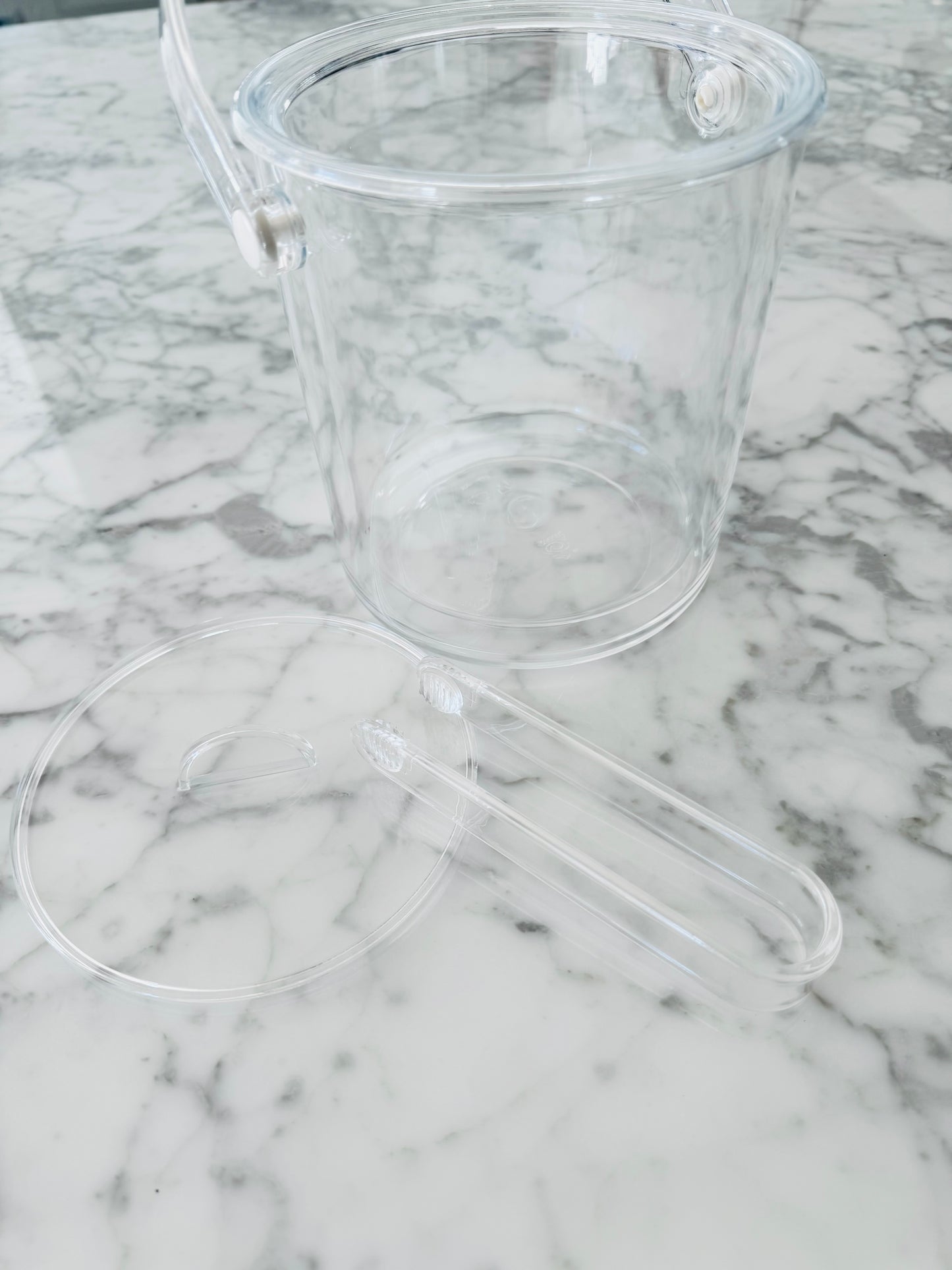 Acrylic Ice Bucket with Space for Interchangeable Insert