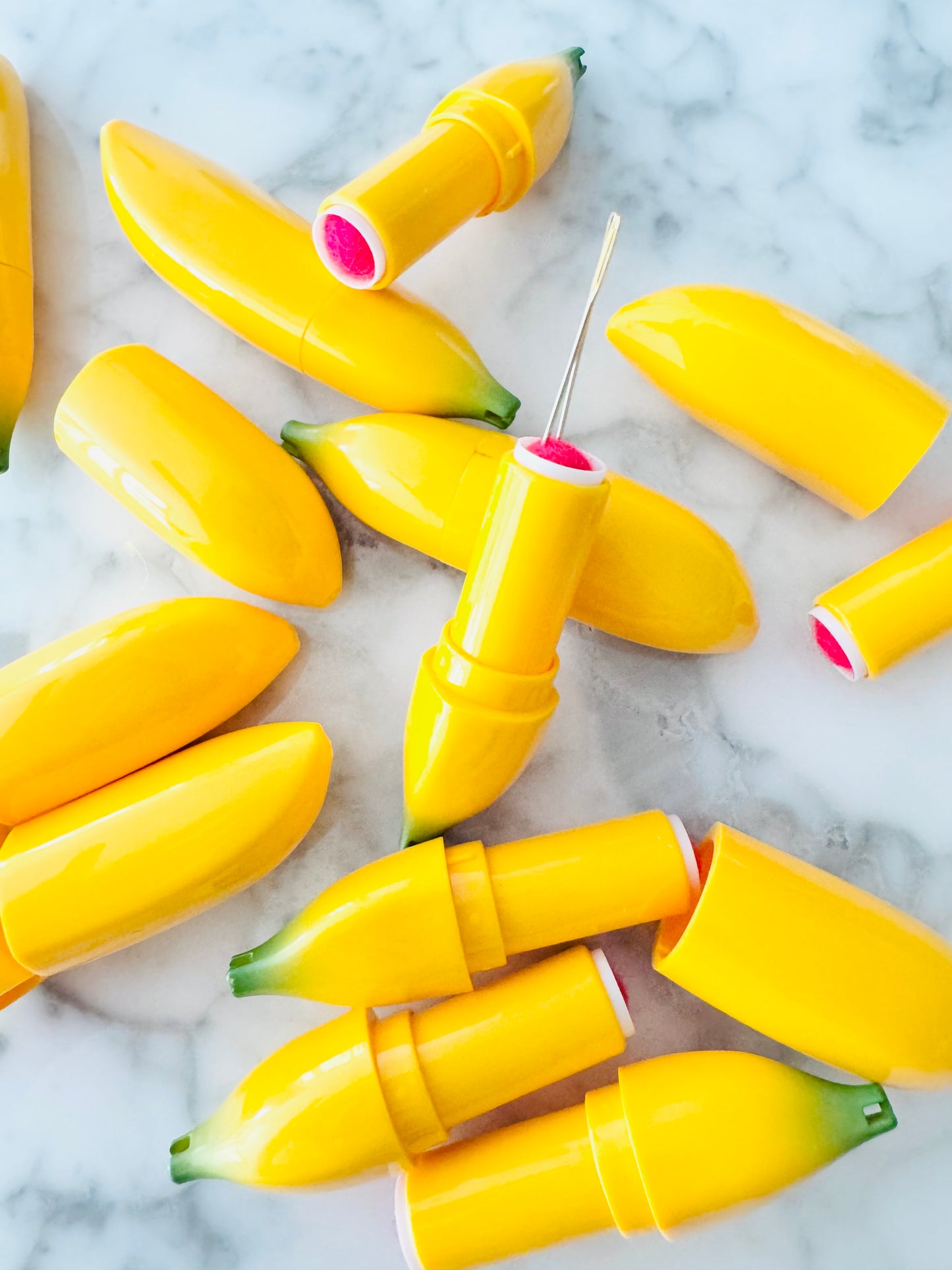 Banana Needle holder
